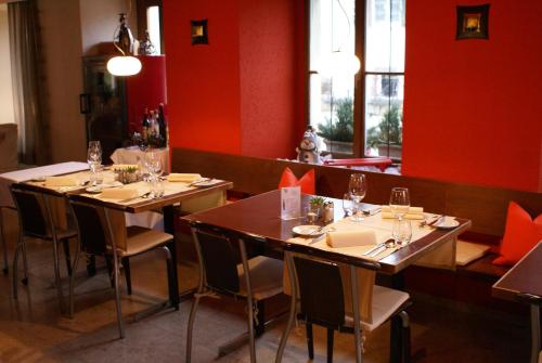 Restoran atau tempat lain untuk makan di Landgasthof Hirschen