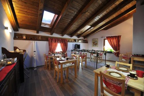 Εστιατόριο ή άλλο μέρος για φαγητό στο Hosquet Lodge