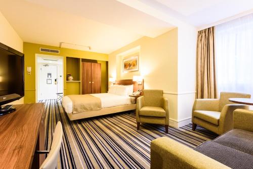 Area soggiorno di Holiday Inn Portsmouth by IHG