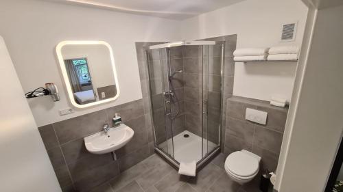 Vonios kambarys apgyvendinimo įstaigoje Moes Diner Hotel