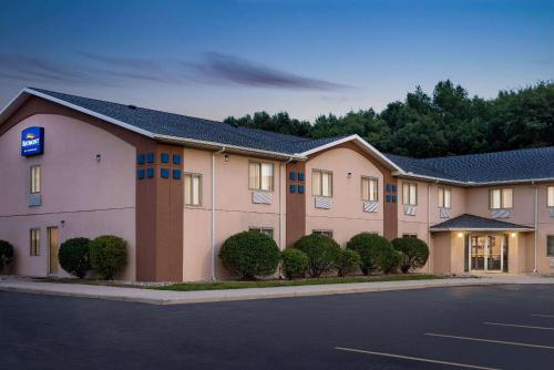 Baymont by Wyndham Swanton – Photos 2