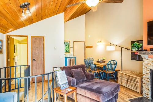 86 Pole Bridge Condominium – Photos 3