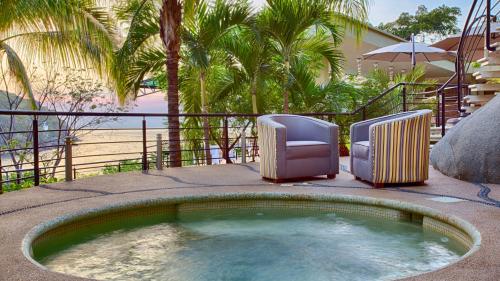 Μπαλκόνι ή βεράντα στο Puerto Vallarta South Shore Luxury Suites,