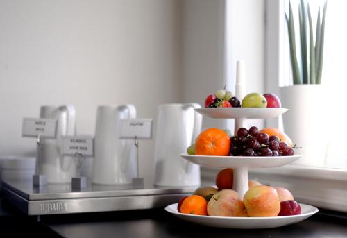 a display of fruit on two plates on a table at Good Morning Mölndal in Mölndal
