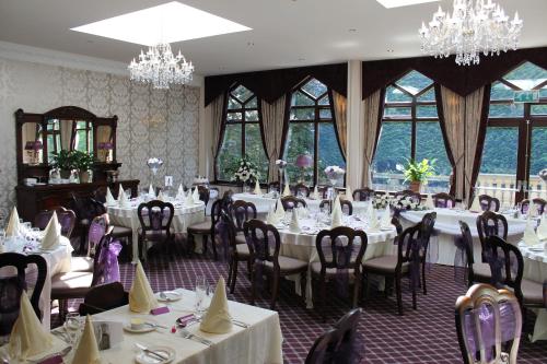 Imagen de la galería de Oakwood Hall Hotel, en Bingley