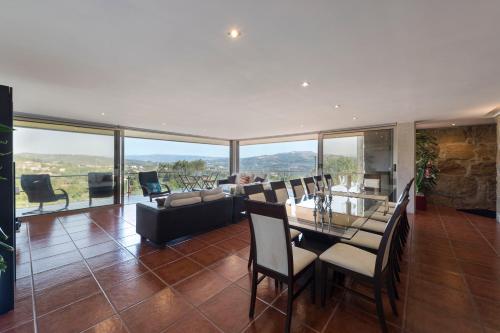 Foto LovelyStay - Casa Guimas 5