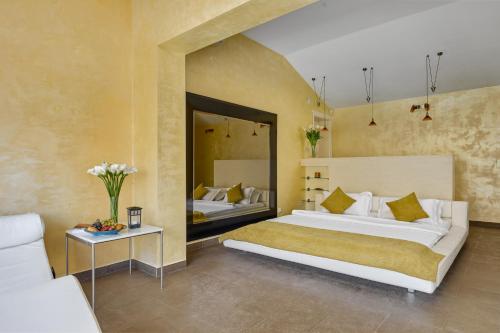 Posteľ alebo postele v izbe v ubytovaní Villa Me Gusto with Sea View pool and jacuzzi