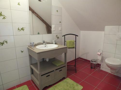 Ένα μπάνιο στο Chambre d'Hôtes - La Rigaudière