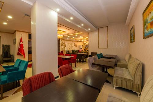 Χώρος καθιστικού στο Avrupa Palace Hotel