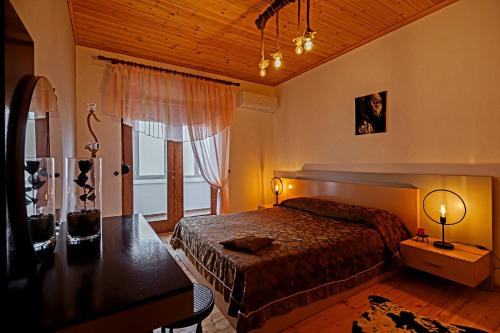 Oli's apartment - Image 8