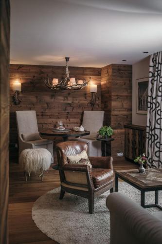 Zona de estar de Hotel Arlberg Lech