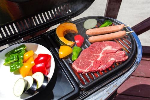 Φαγητό σε αυτό το διαμέρισμα ή κάπου εκεί κοντά