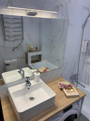 Ένα μπάνιο στο Academic st. apartment 20