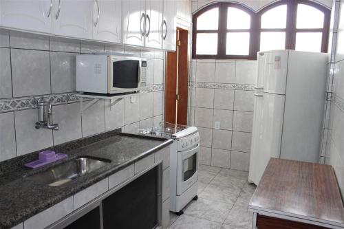 A cozinha ou cozinha compacta de Prainha