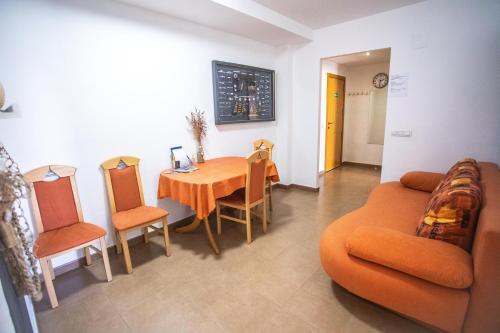 Posezení v ubytování Corals B&B Apartment