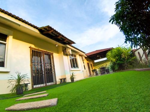 Fotografie z fotogalerie ubytování Achutra Muslim Guesthouse (pool) v destinaci Melaka