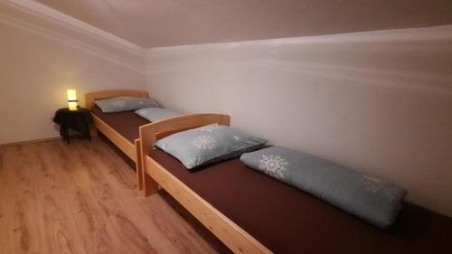 Posteľ alebo postele v izbe v ubytovaní Apartment Suzana