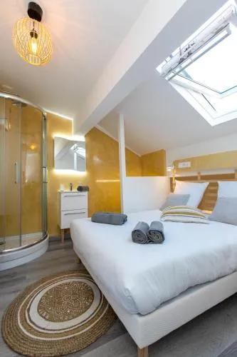 Duplex : Plage 300m, Clim, Netflix photo 13