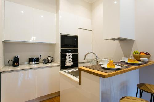 Cozy 3BDR Apartment in Estrela by LovelyStay