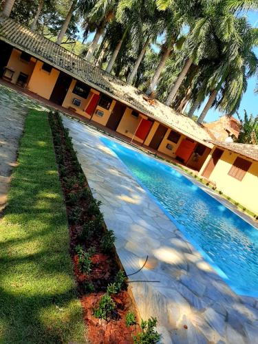 Kolam renang di atau dekat dengan A Casa do Pablo Pousada