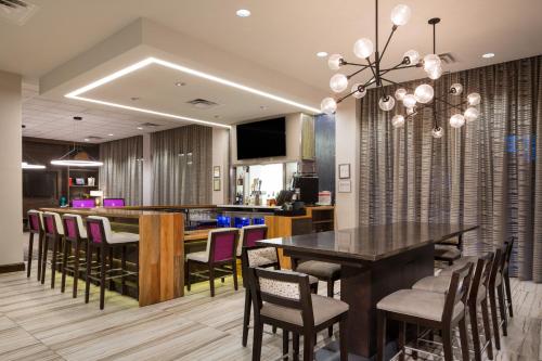 Photo de la galerie de l'établissement Crowne Plaza Memphis Downtown by IHG, à Memphis
