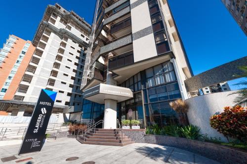 Menor preço em Hotel Slaviero Essential La Residence Vitória