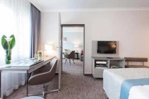 Crowne Plaza Berlin City Centre Ku'damm by IHG photo 21