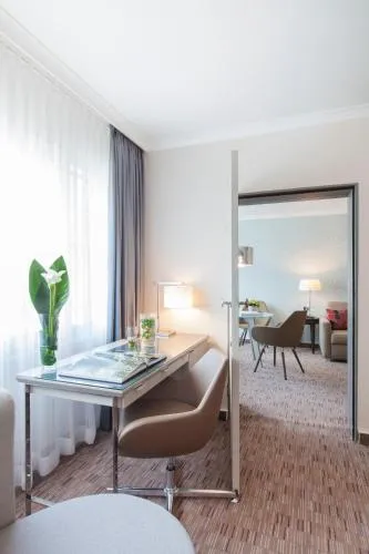 Crowne Plaza Berlin City Centre Ku'damm by IHG photo 25