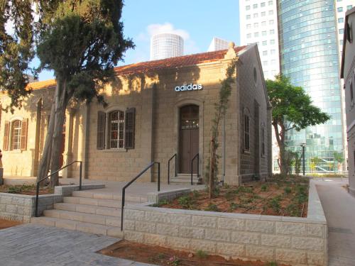 Façade ou entrée de l'établissement Crowne Plaza Tel Aviv City Center by IHG