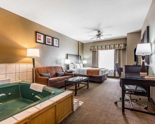 Foto de la galería de Comfort Suites Bakersfield en Bakersfield