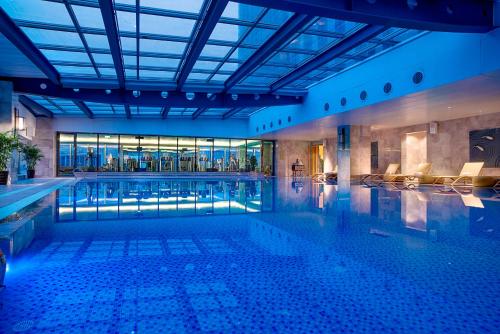 Bazén v ubytování Expo Center Hotel - Free Shuttle Bus & Late Check-out nebo v jeho okolí