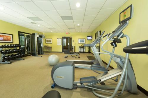 Staybridge Suites Orlando at SeaWorld by IHG - Free Breakfast & Shuttle to SeaWorld Parks photo 34
