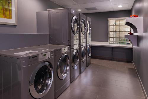 Φωτογραφία από το άλμπουμ του Staybridge Suites - Lake Charles by IHG σε Lake Charles