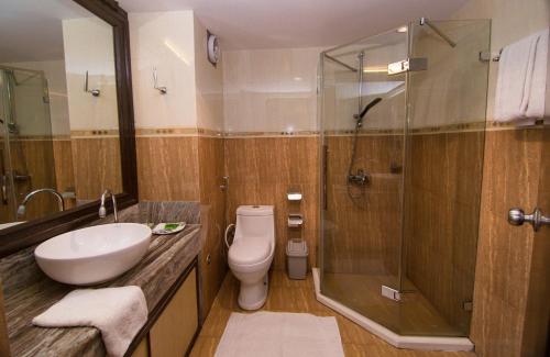 Koupelna v ubytování Hotel The Kantipur