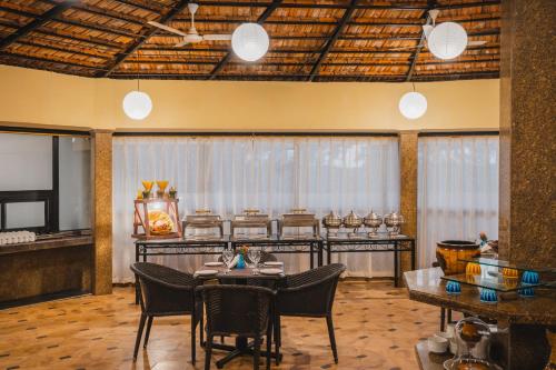 Coconut Grove Beach Resort – Photos 3
