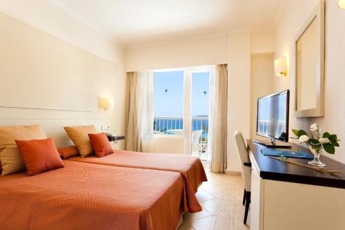 Gallery image of Grupotel Imperio Playa in Sant Joan de Labritja