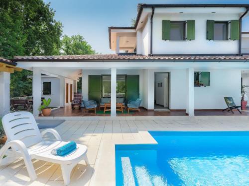 Bazén v ubytovaní Holiday Home Fratrici by Interhome alebo v jeho blízkosti