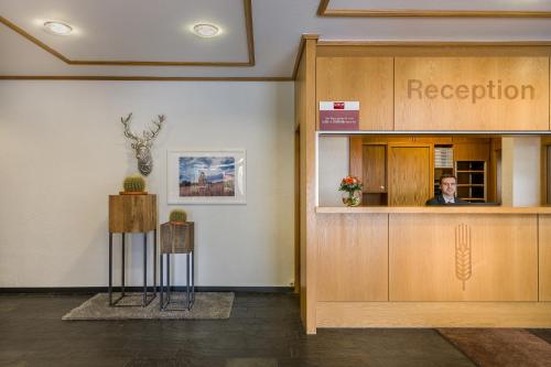 Lobby/Rezeption in der Unterkunft Hotel Strohgäu