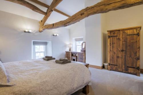 Gallery image of 5 Star Cottage on the Green with Log Burner - Dog Friendly in Austwick