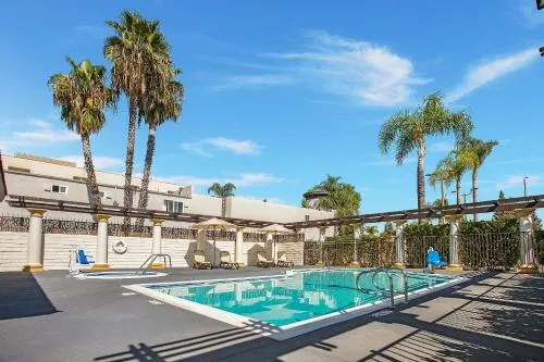 Stanford Inn & Suites Anaheim in Costa Mesa