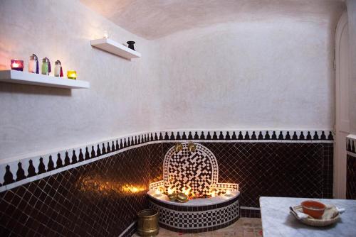 Ein Sitzbereich in der Unterkunft Dar Tanja Boutique Hotel