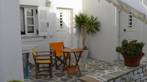 studios MARIA in naoussa paros