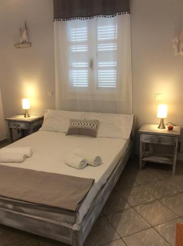 studios MARIA in naoussa paros