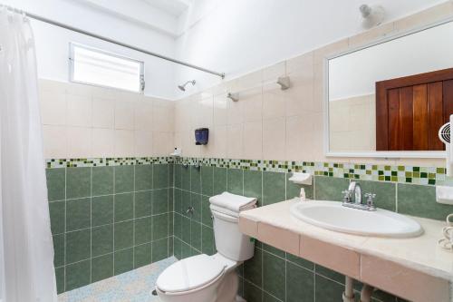 Koupelna v ubytování Hotel Costa Azul
