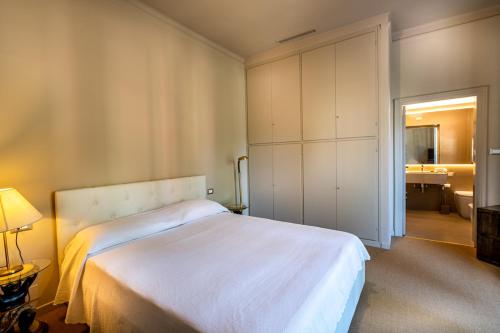 Katil atau katil-katil dalam bilik di Villa Cristina luxury property in Rapallo