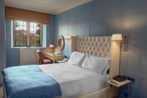 Castle Hotel