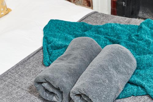 Кровать или кровати в номере The Stunning Duplex Gem in The Heart of Bath
