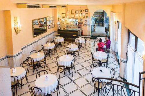 A seating area at Il Viandante Catenanuova