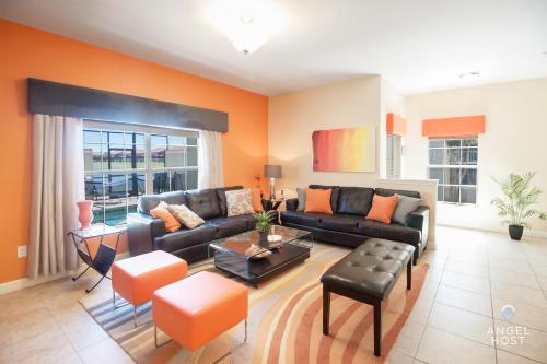 Joyfully Decorated Home with Private Pool Near Disney, Kissimmee, Statele Unite ale Americii