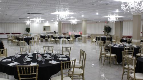 Restaurace v ubytování Holiday Inn Hazlet by IHG